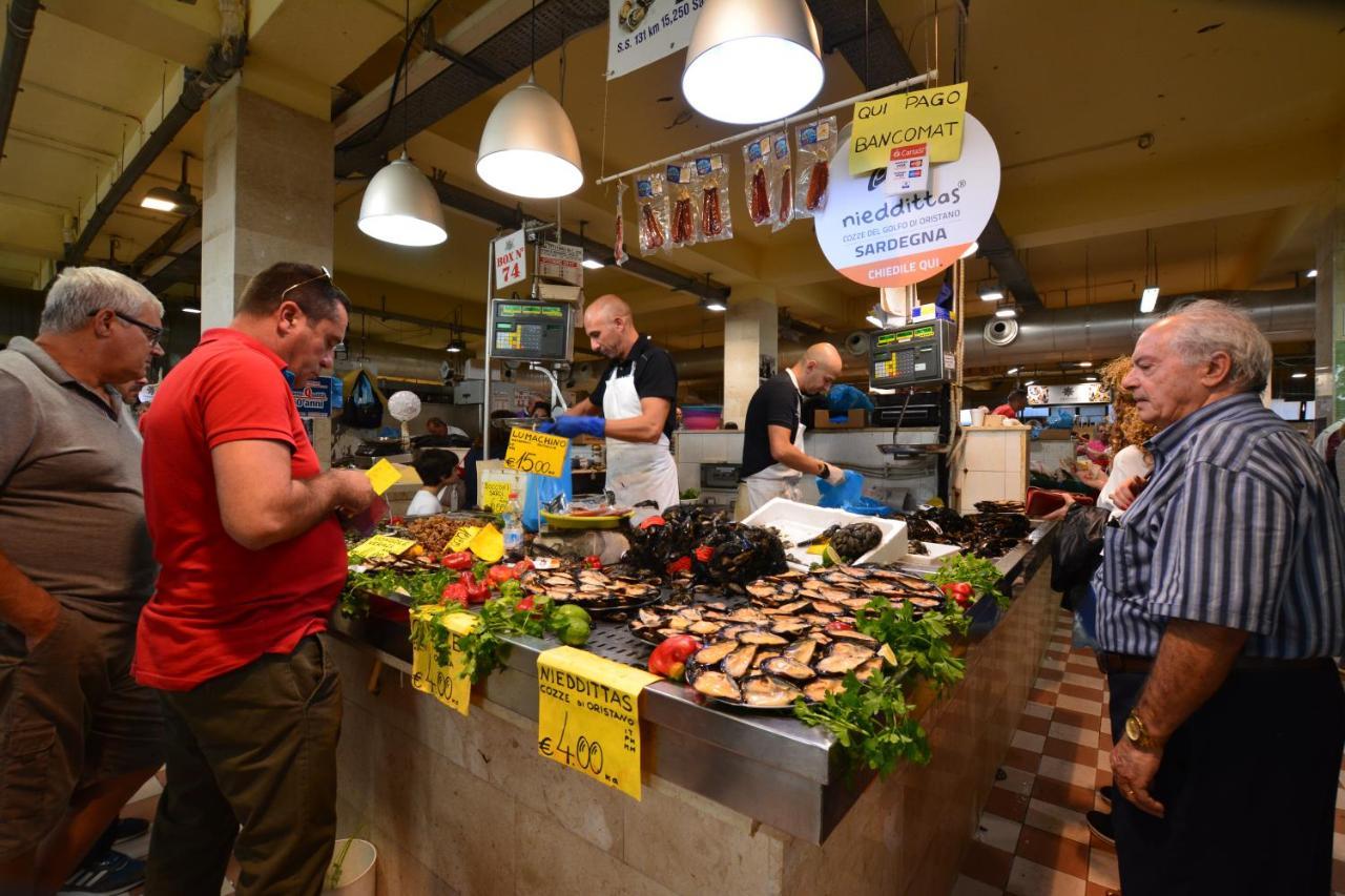 Helmi34 - Appartamento Dotato Di Tutti I Comfort Nel Centro Di Cagliari Exteriör bild